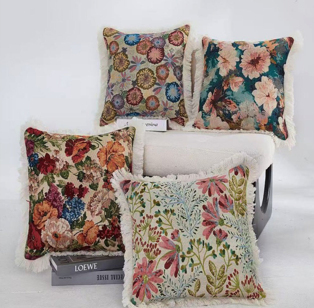 Housse de Coussin Jacquard Floral avec Franges – 4 Motifs (45x45 cm)